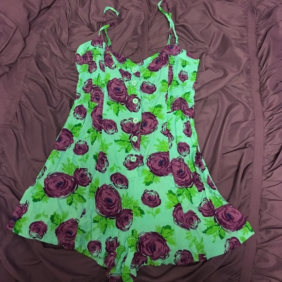 Adorable floral romper!