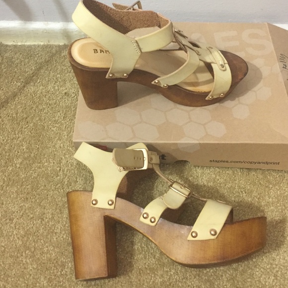 NWOT Bamboo Sandal Heels with Wooden Heel