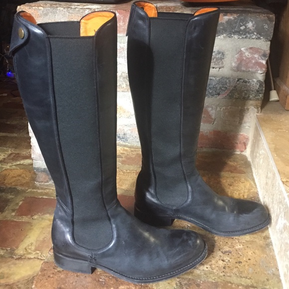 KNEE-HIGH FRYE GENUINE LEATHER BOOTS
