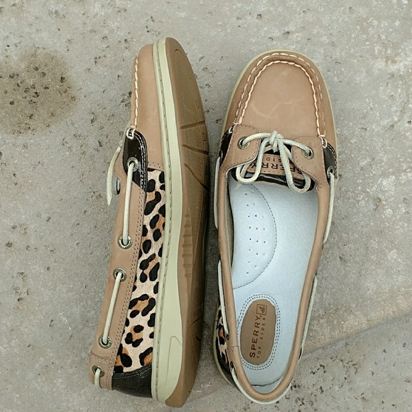 Sperry topsider angelfish linen leopard pony