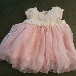 Cute little girls dress.