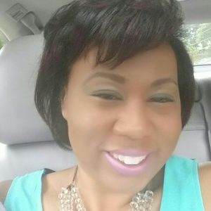 Meet your Posher, Tonya