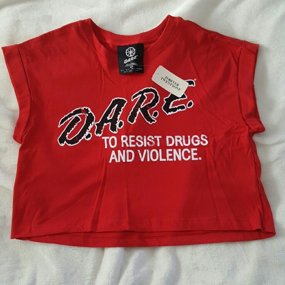 D.A.R.E crop top size small red