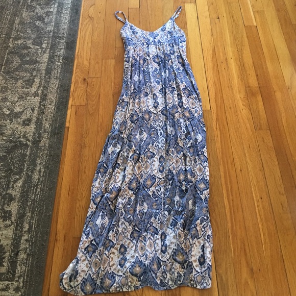 Blue, tan, white maxi dress.