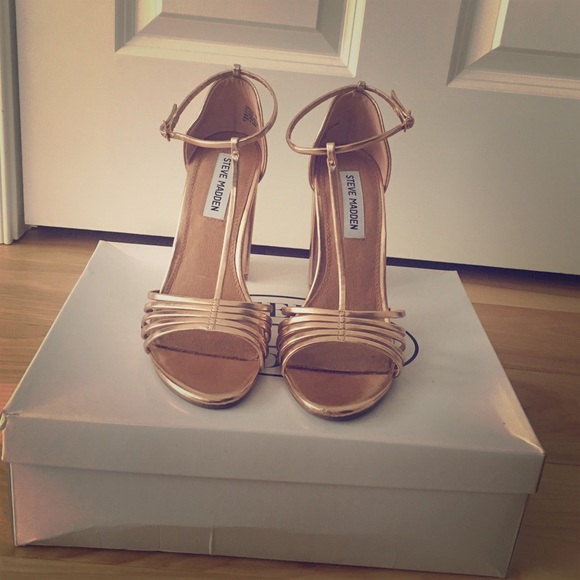 Steve Madden carmelaa rose gold