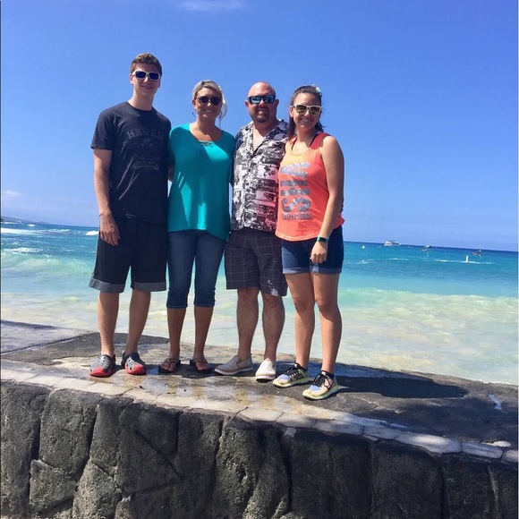 Meet your Posh Ambassador, Kristyn - Picture 2 of 5