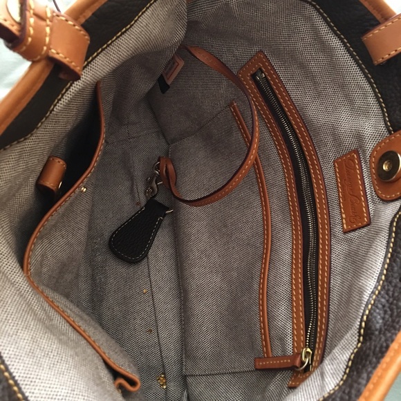 Authentic dark brown Dooney & Bourke - Picture 3 of 4