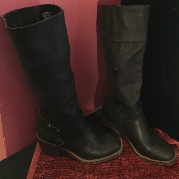Black Boots