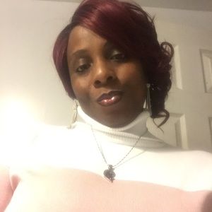 Meet your Posher, Amelia