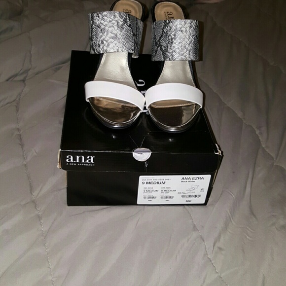 A.N.A Shoes
