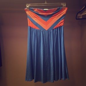 Urban outfitters strapless dress size 2
