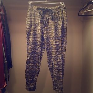Free People patterned pants with adjustable waist