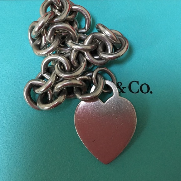 Tiffany & Co. Jewelry - 🔴Authentic Tiffany & Co Heart Bracelet 🔴 Tiffany & Co. Jewelry - 🔴Authentic Tiffany & Co Heart Bracelet 🔴