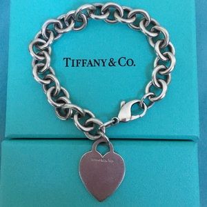 Tiffany & Co. Jewelry - 🔴Authentic Tiffany & Co Heart Bracelet 🔴 Tiffany & Co. Jewelry - 🔴Authentic Tiffany & Co Heart Bracelet 🔴