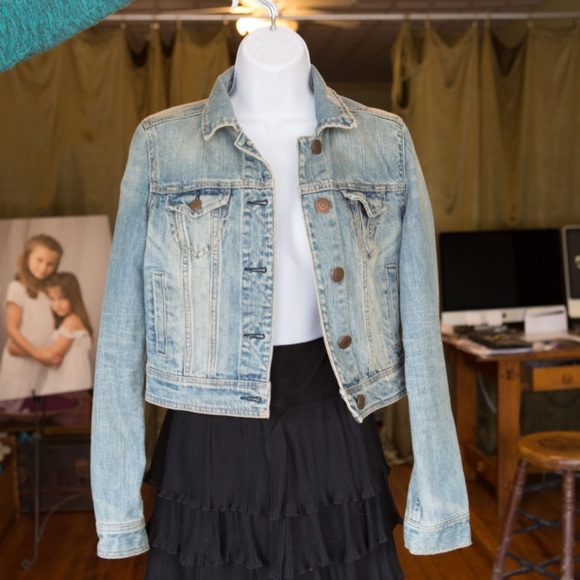 American eagle Jean jacket