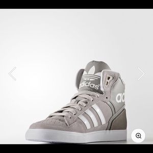 Adidas size 7.5