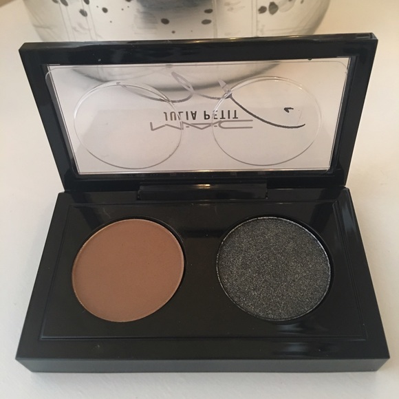 MAC x Julia Petit Limited Edition Eyeshadow Duo