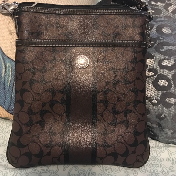 Coach swing pack