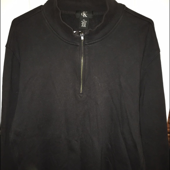 Black Calvin Klein pullover!