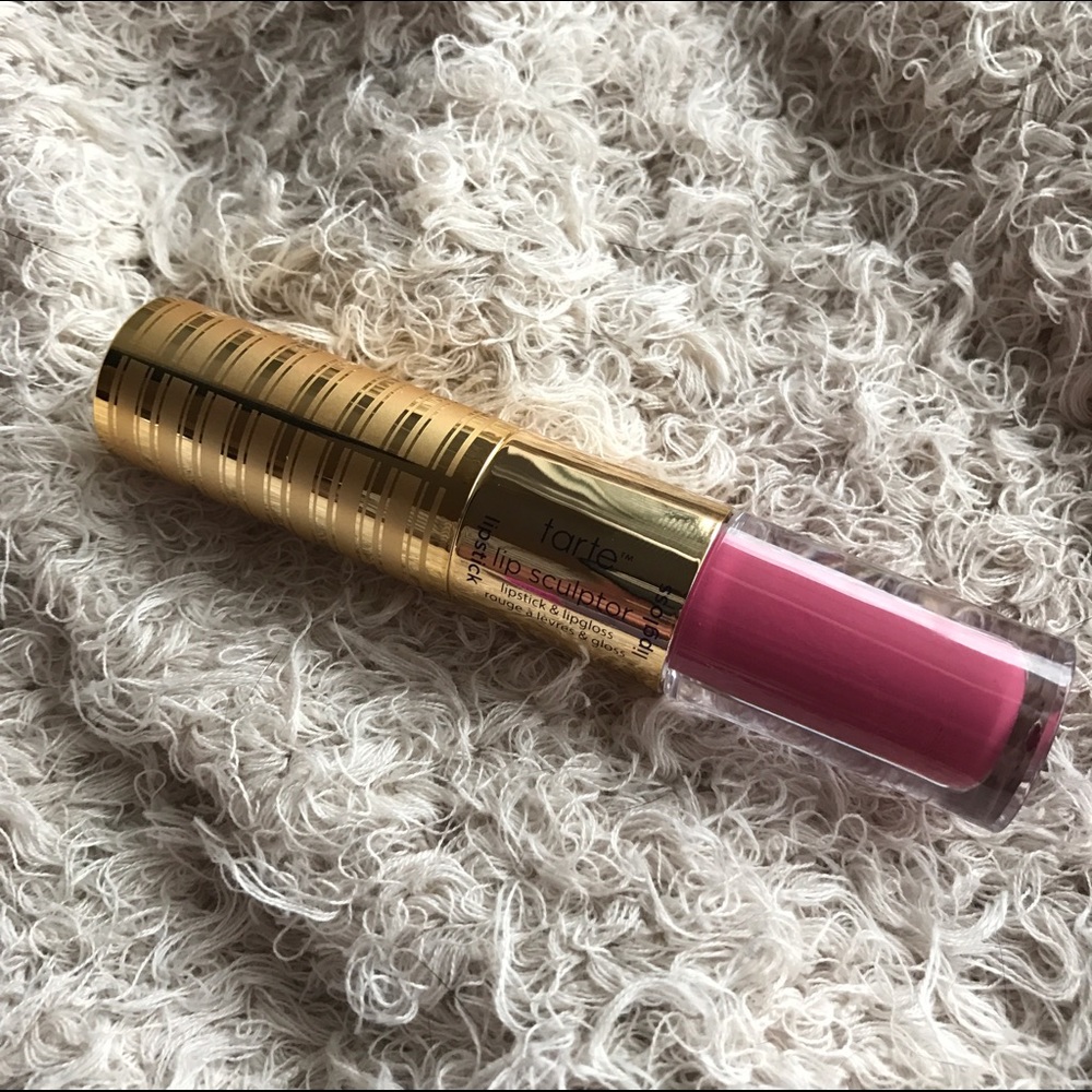 Tarte lip sculptor in "Intoxicating"