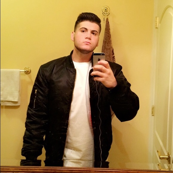 Meet your Posher, Kevork - Picture 1 of 1