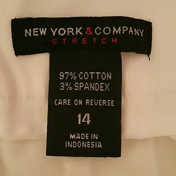 NY & Co White Sailor Button Waist White Capri 14 - Picture 4 of 4