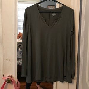 Hollister long sleeved medium shirt
