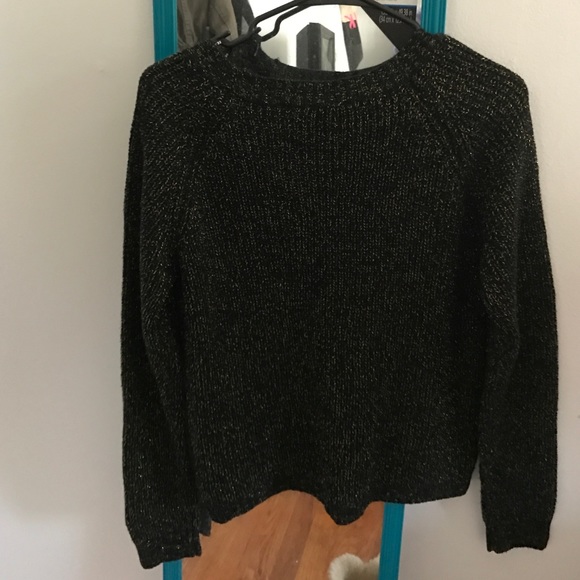 Black and gold sweater - Picture 3 of 3