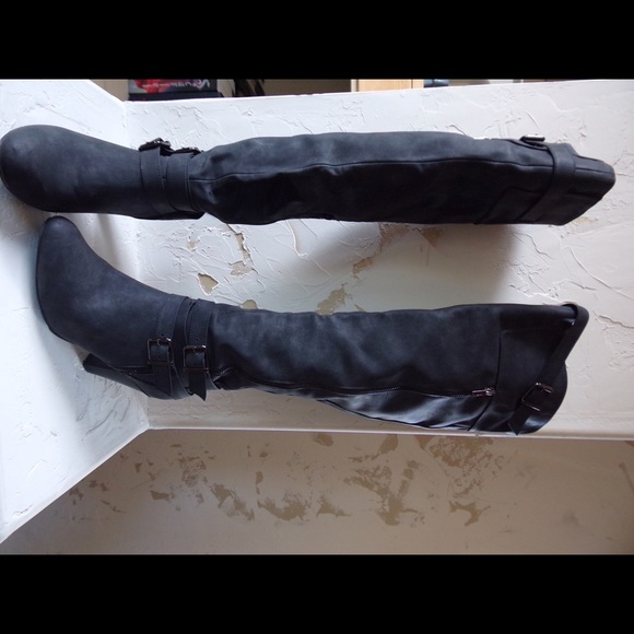 Like New shoes from Just Fab size 9