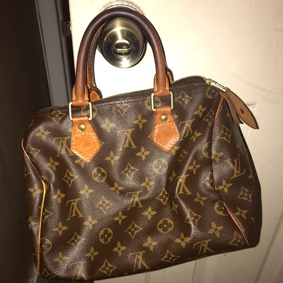 Louis Vuitton Speedy 25