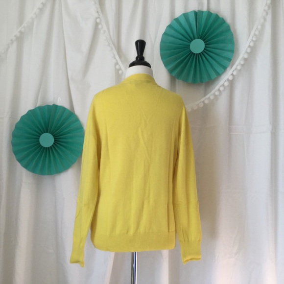 📣 V-Neck Cardigan 📣 - Picture 2 of 5