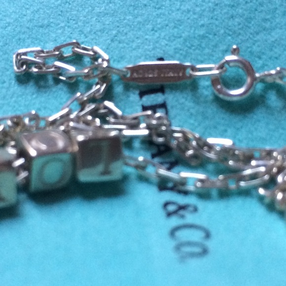 EXTRA PHOTOS TIFFANY necklace