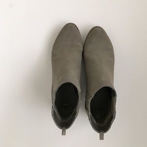Gap grey booties