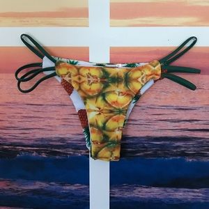 Reversible Pineapple 🍍 cheeky bottoms