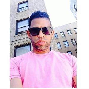 Meet your Posher, Victor