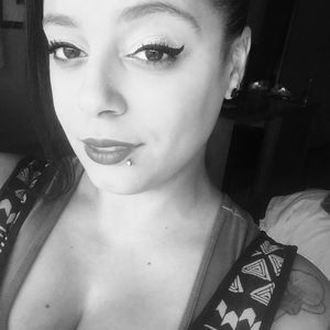 Meet your Posher, Camille