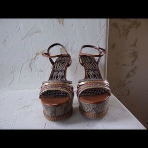 Jessica Simpson platform heels