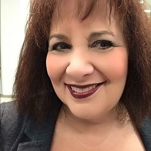 Meet your Posher, Ellen