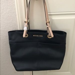Brand new Michael Kors purse