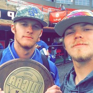 Meet your Posher, Cole