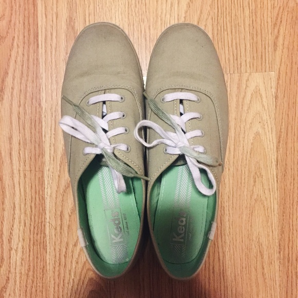 Keds canvas sneakers olive women's 8.5