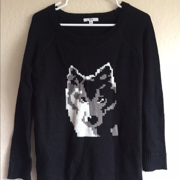 Simple oversized black wolf sweater