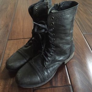 Steve Madden "Troopa" Boots