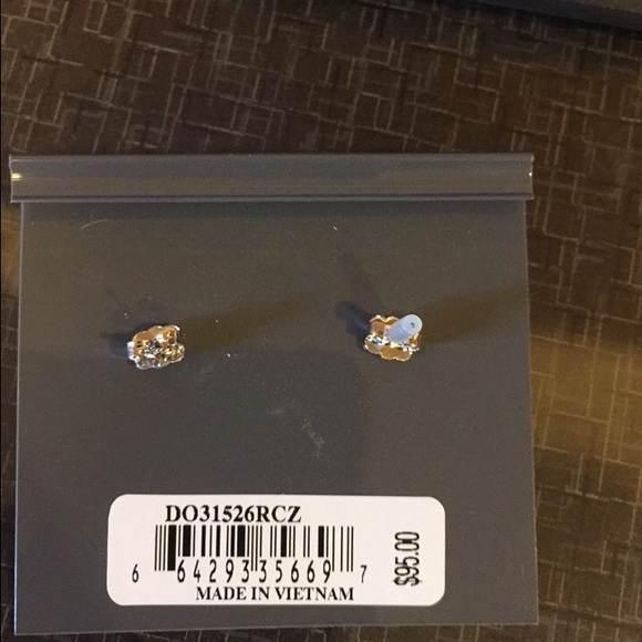 Elliott Damori crystal earrings NWT - Picture 3 of 3