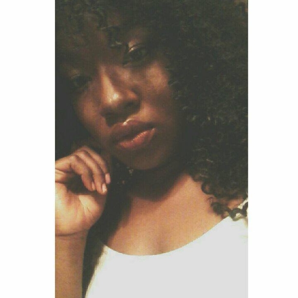 Meet your Posher, Tiara