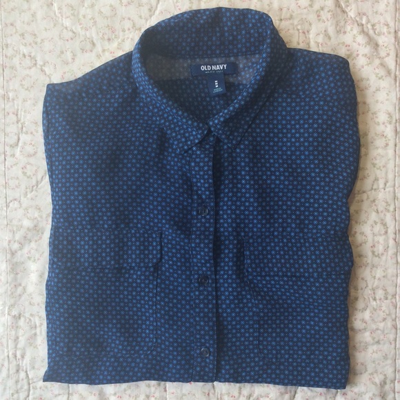 Old Navy "Let it Snow" Button Down Top SZ Med, EUC - Picture 3 of 4
