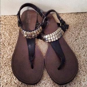 Mossimo Supply Co. Size 8.5. Black Sandals