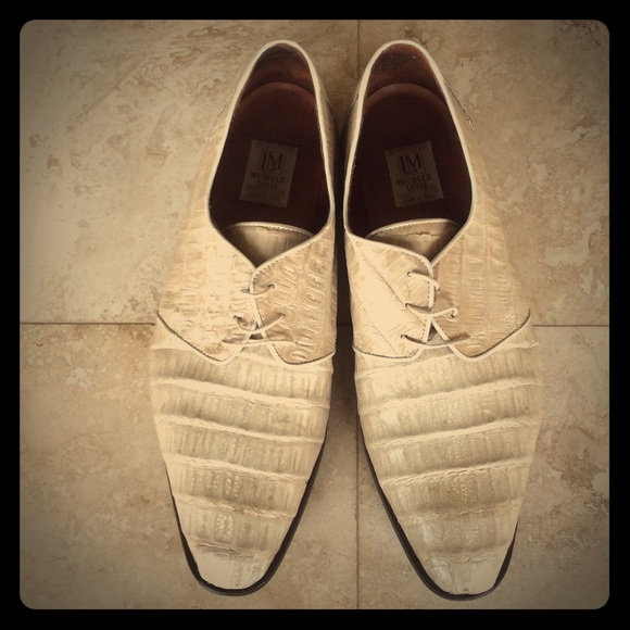 grey alligator shoes