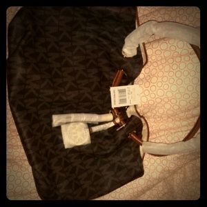 Brand New Michael Kors Ring Tote