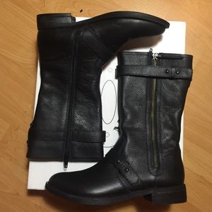 Brand new Steve Madden leather boots!!